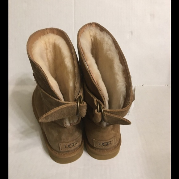 NEW UGG  Boots - Picture 5 of 16